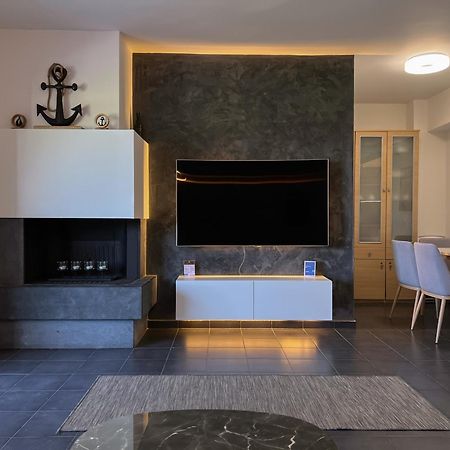 Heaven Luxury Villa ネア・ローダ 部屋 写真