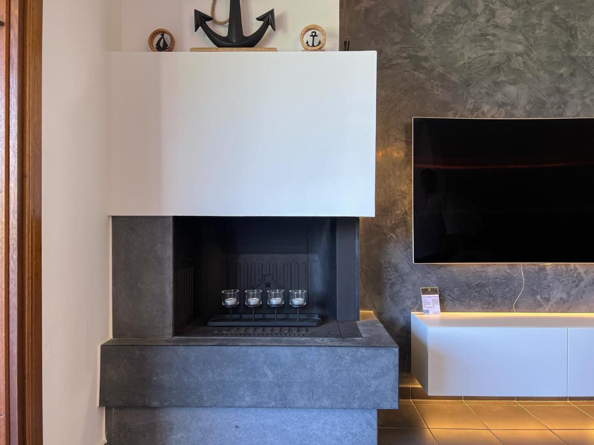 Heaven Luxury Villa ネア・ローダ エクステリア 写真