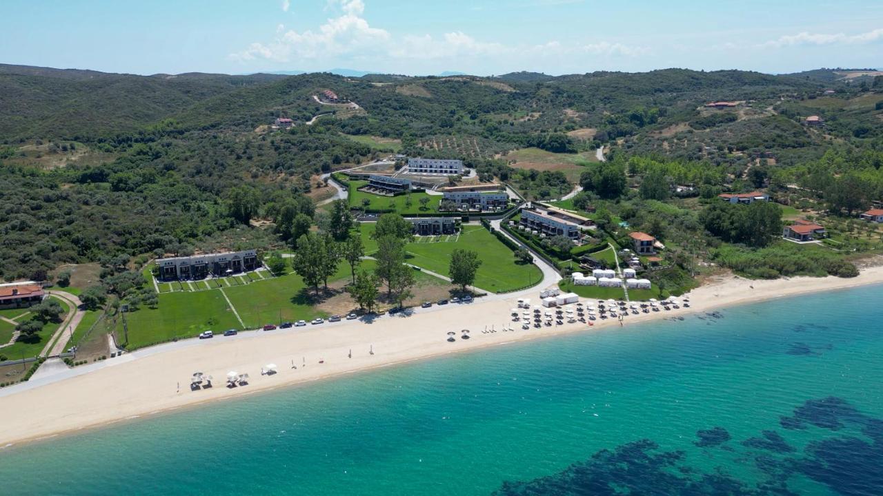Heaven Luxury Villa ネア・ローダ エクステリア 写真